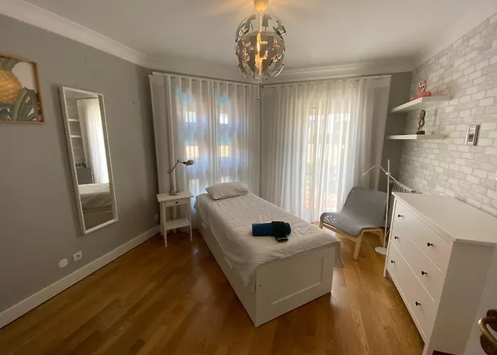 With Extraordinary View Of Atlantic サン・マルティーニョ・ド・ポルト